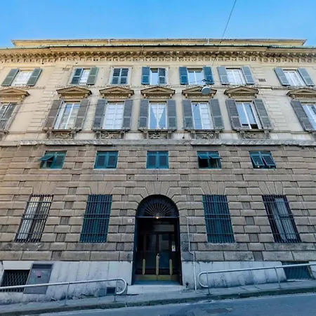 Nobel - Historic Center - Happy *
