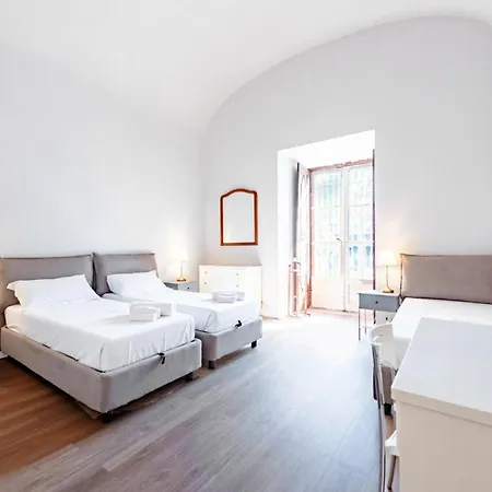 Nobel - Historic Center - Happy Apartment *